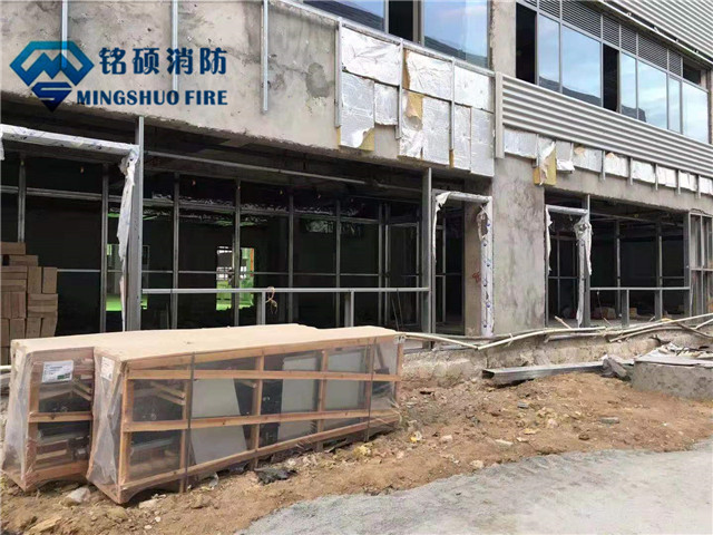 化工厂<a href='http://www.midwesternconstructiontx.com' target='_blank'>泄爆墙</a>